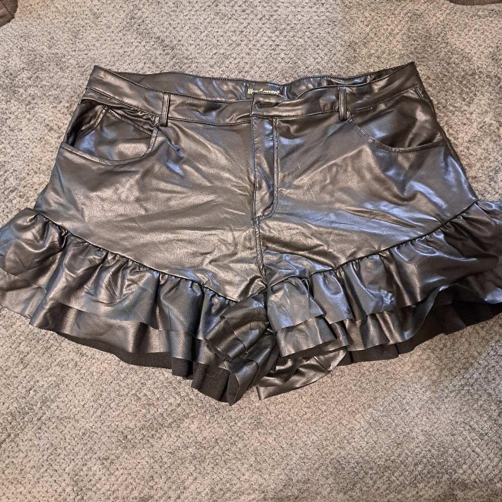 Like an Angel Black Ruffled Leather Skirt